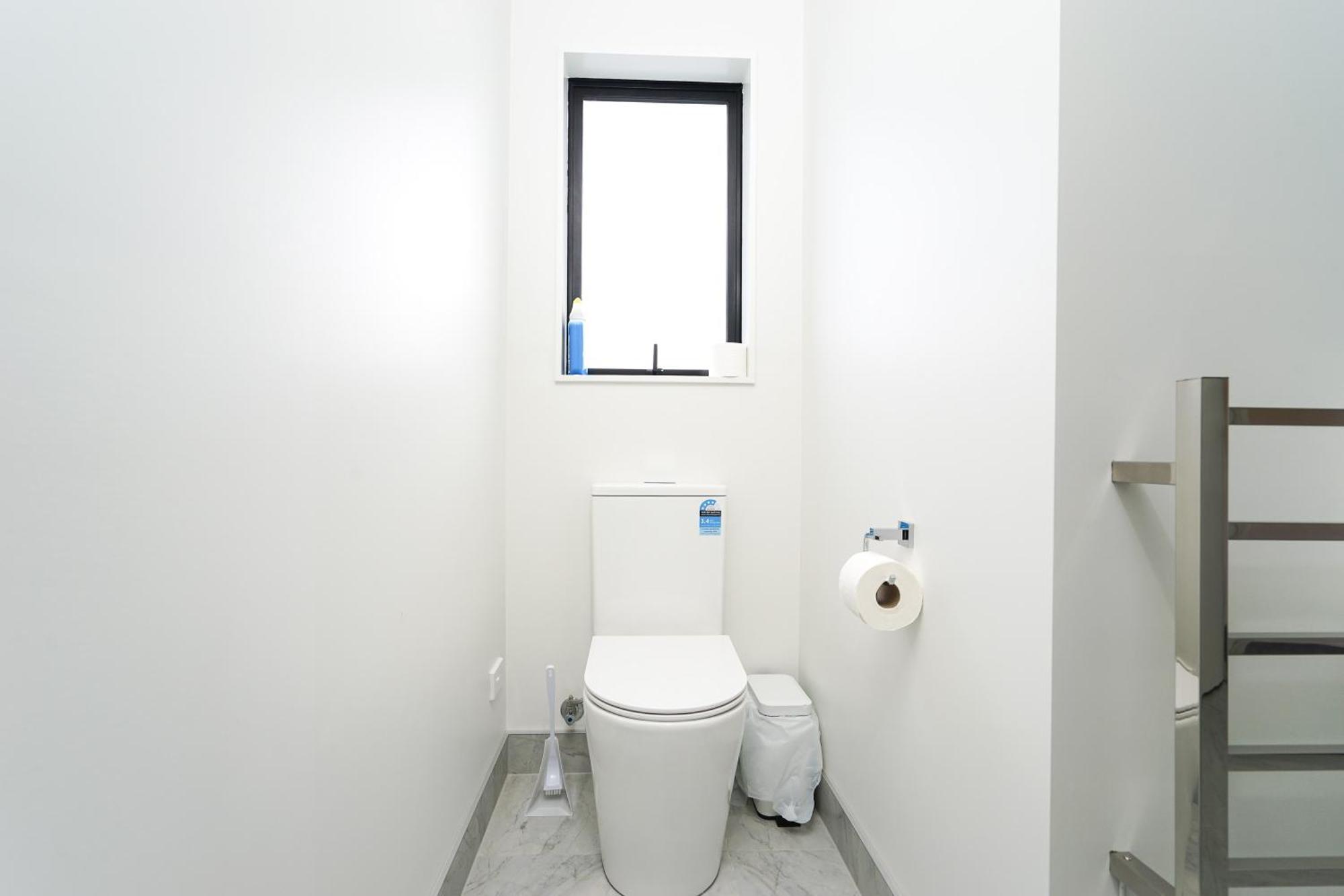 Charming 4Bds House With 3 Bathrooms Brand New Hamilton Buitenkant foto