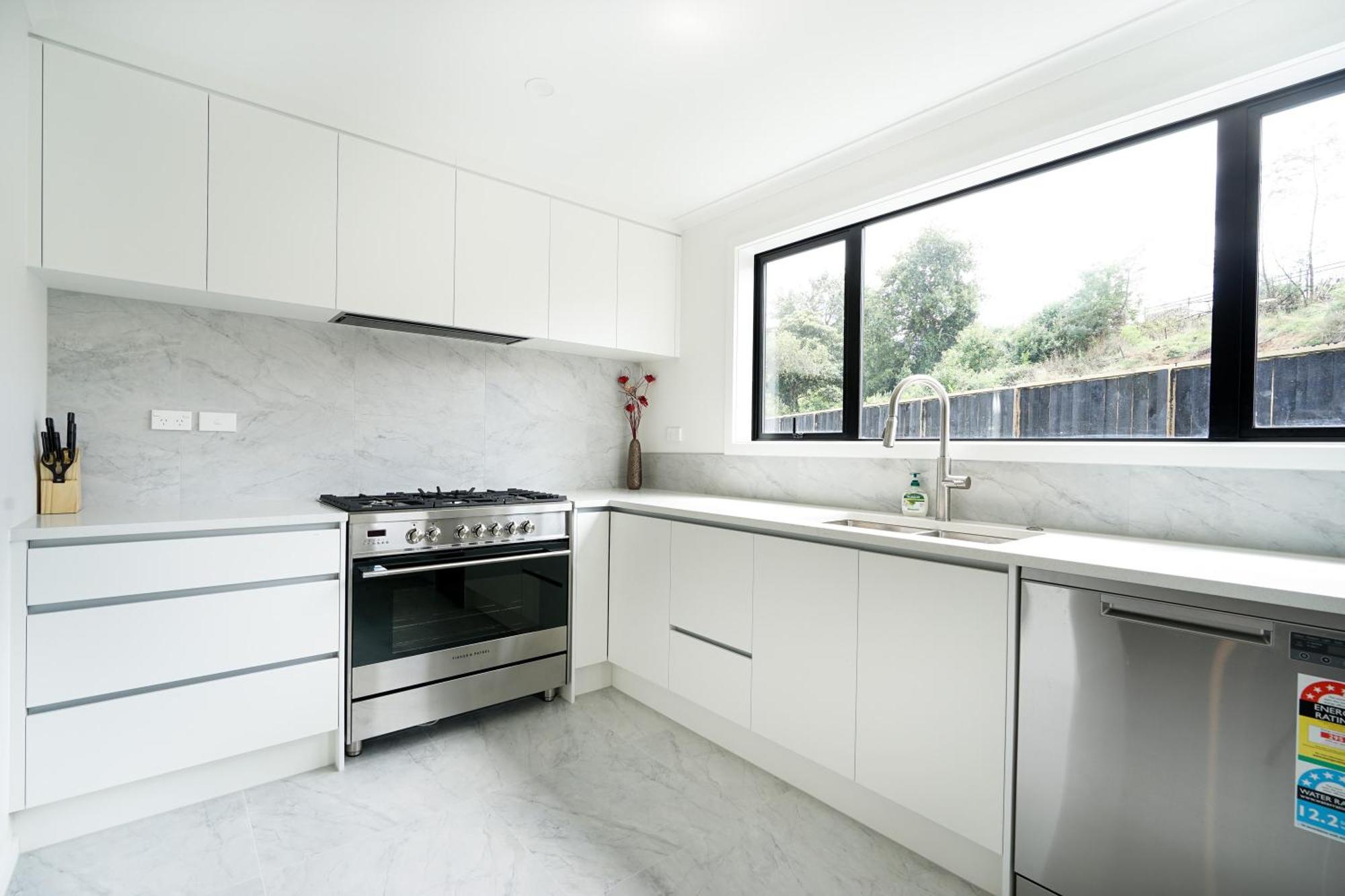 Charming 4Bds House With 3 Bathrooms Brand New Hamilton Buitenkant foto